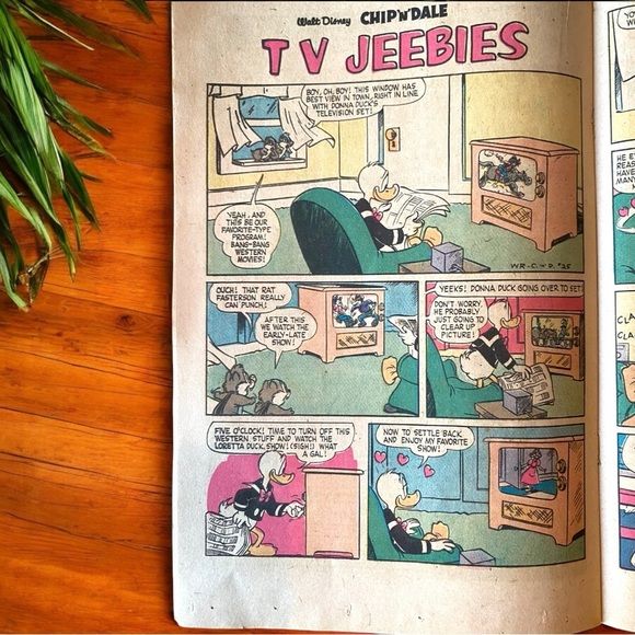 VINTAGE 1974 Walt Disney Chip ’n Dale Comic Book - No. 28 - Picture 8 of 10